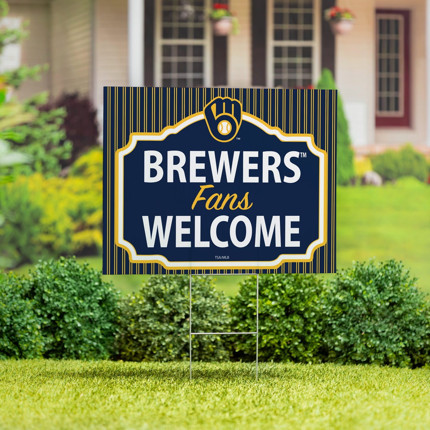 Milwaukee Brewers Coroplast Yard Sign, "Fans Welcome"