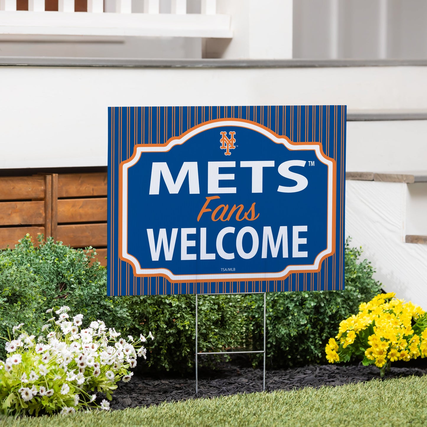 New York Mets Coroplast Yard Sign, "Fans Welcome"