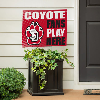 University of South Dakota Coroplast Yard Sign "Fans Play Here"