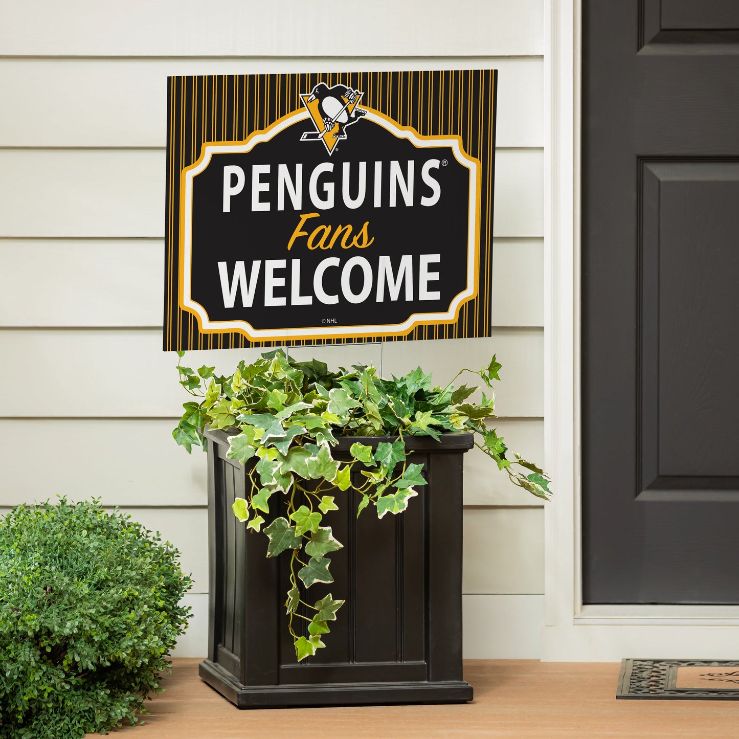 Pittsburgh Penguins Coroplast Yard Sign, "Fans Welcome"