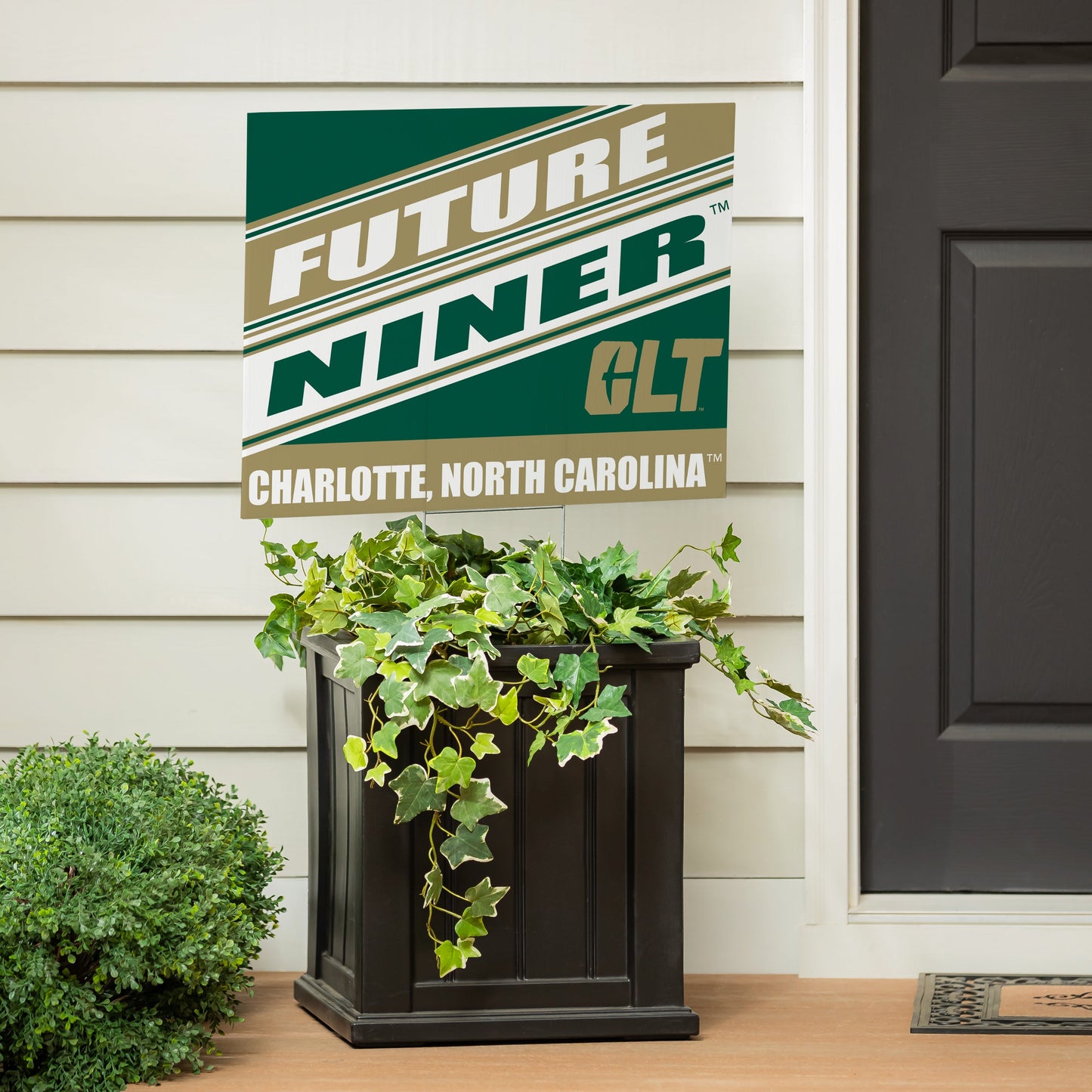 University of North Carolina/Charlotte Coroplast Yard Sign, Future Student