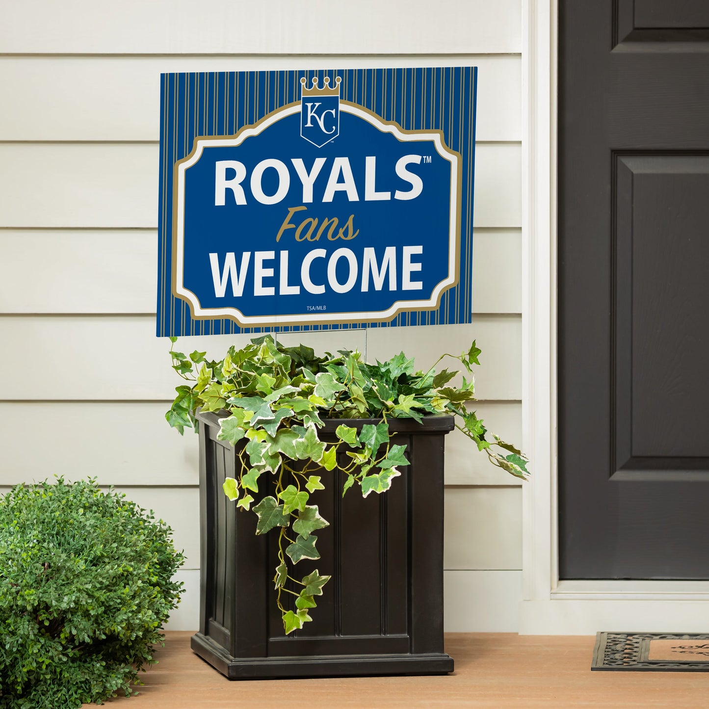Kansas City Royals Coroplast Yard Sign, "Fans Welcome"
