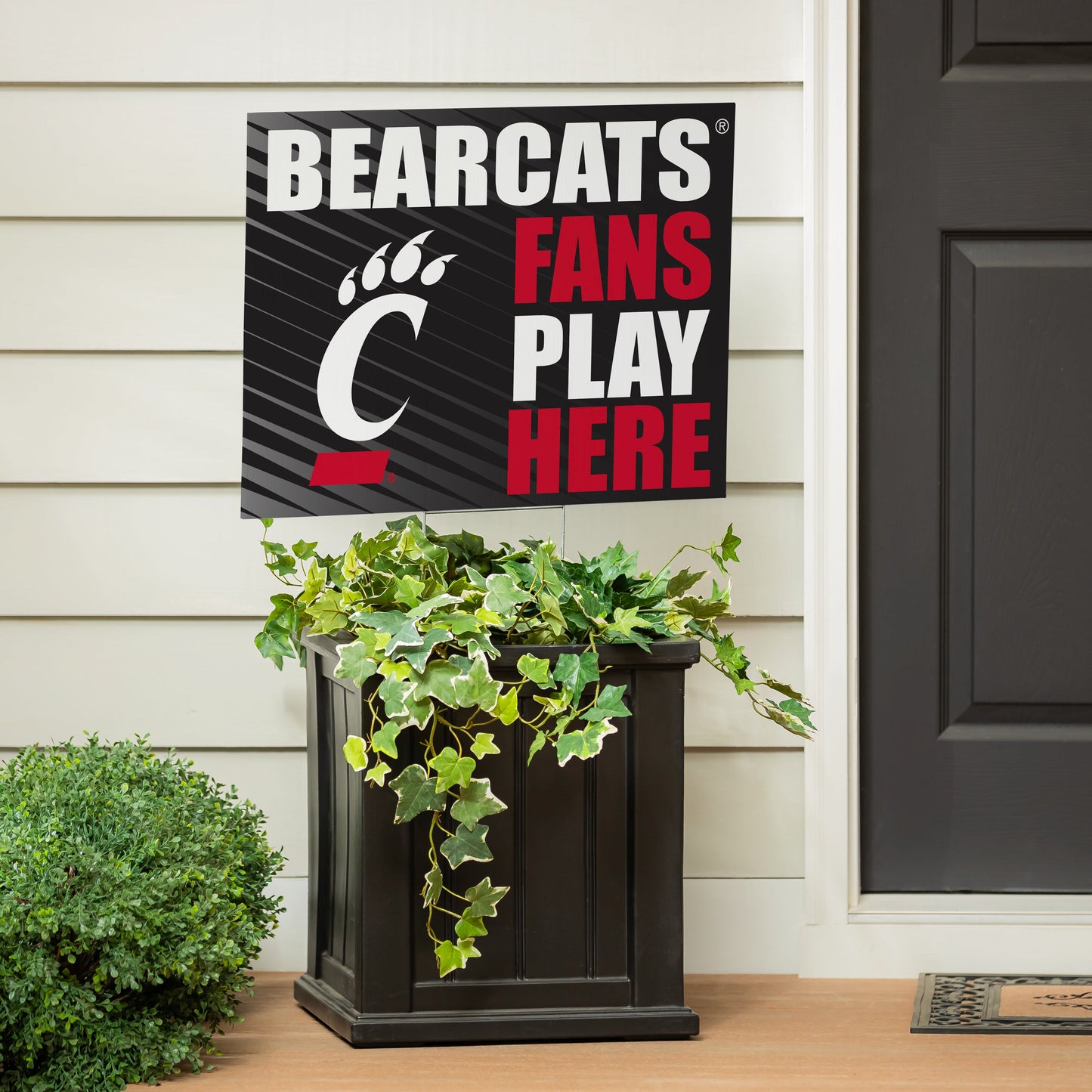 University of Cincinnati Coroplast Yard Sign "Fans Play Here"