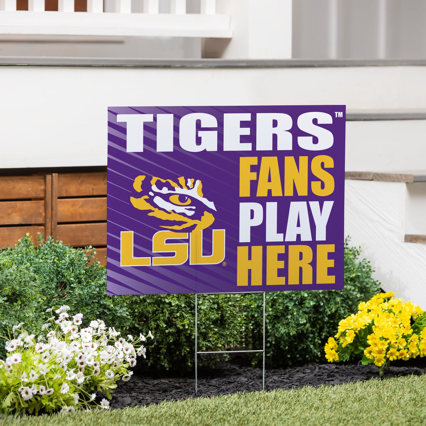 Louisiana State University Coroplast Yard Sign "Fans Play Here"