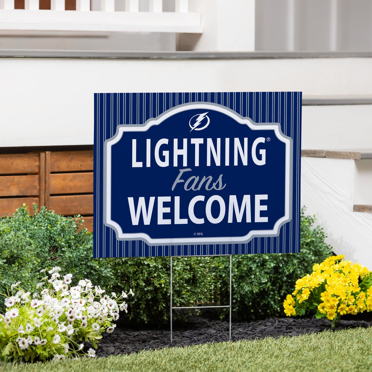 Tampa Bay Lightning Coroplast Yard Sign, "Fans Welcome"