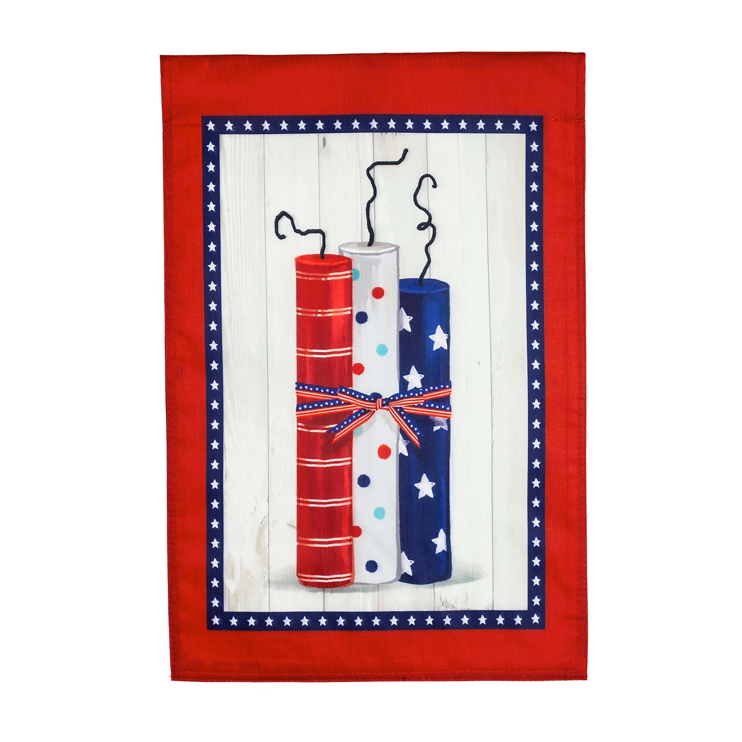 Americana Firecrackers Garden Strié Flag