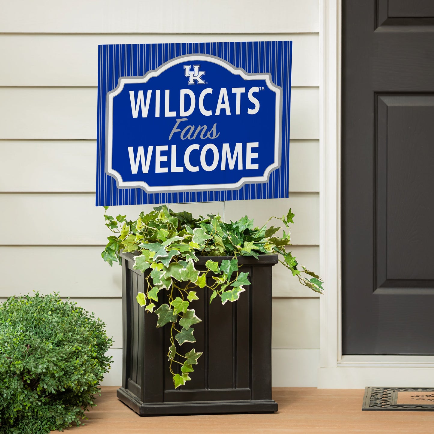University of Kentucky Coroplast Yard Sign, "Fans Welcome"