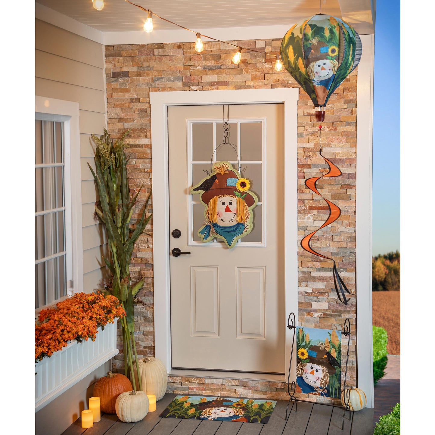 Scarecrow and Friend Burlap Balloon Spinner