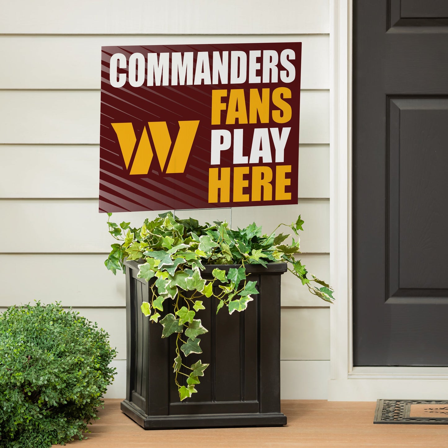 Washington Commanders Coroplast Yard Sign "Fans Play Here"