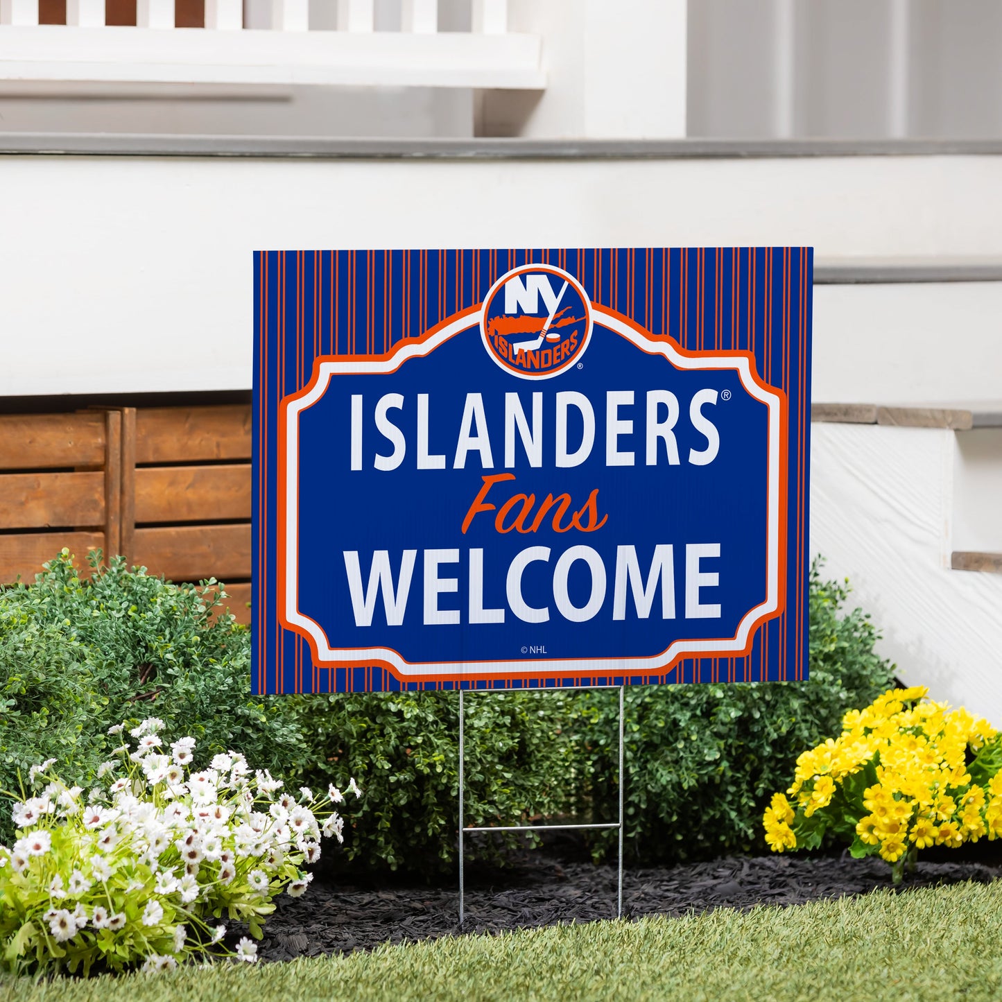 New York Islanders Coroplast Yard Sign, "Fans Welcome"