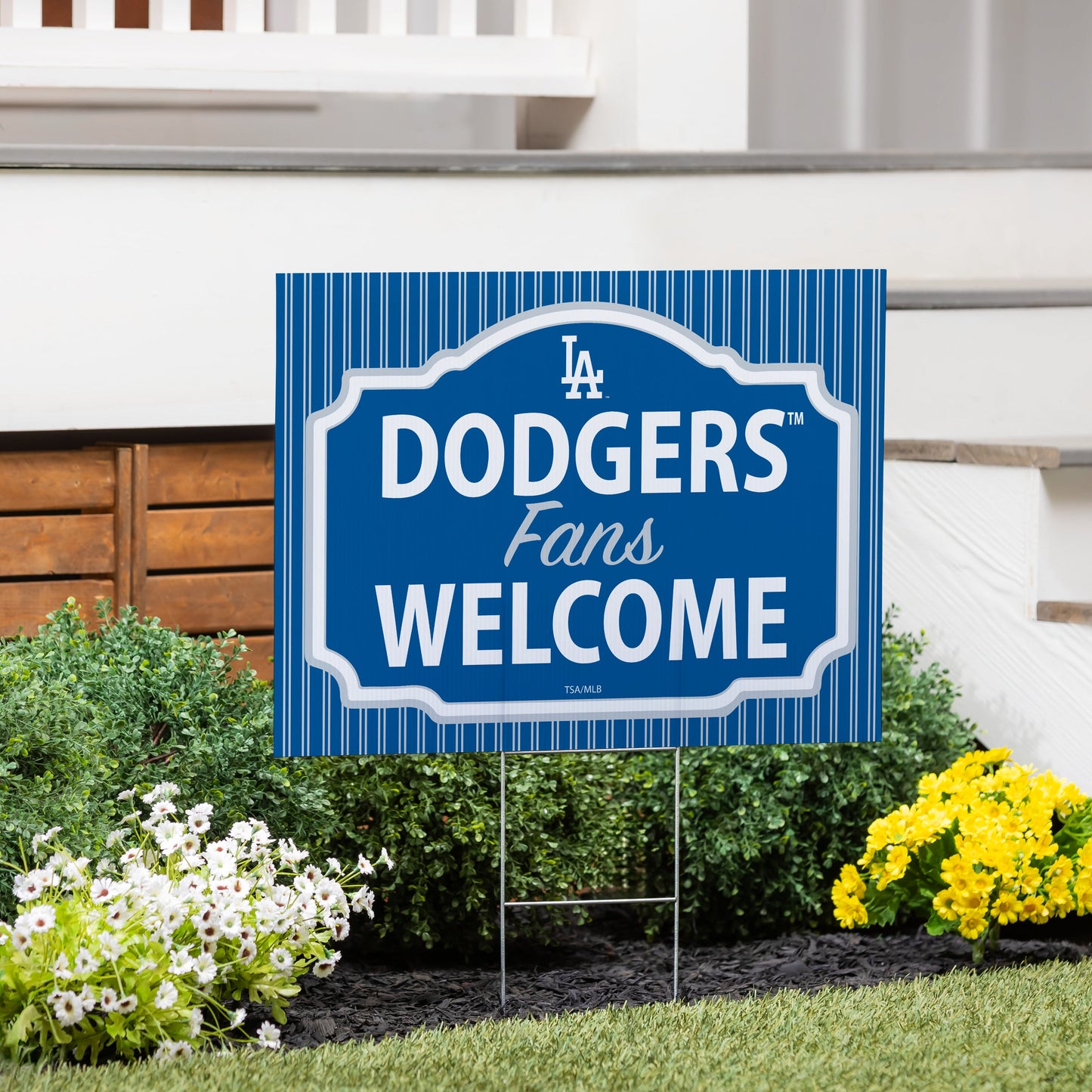 Los Angeles Dodgers Coroplast Yard Sign, "Fans Welcome"